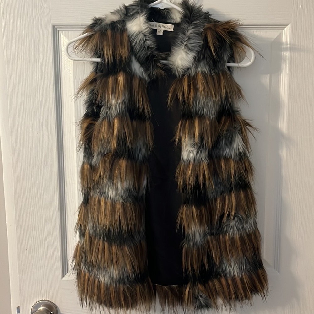 Size small faux fur vest